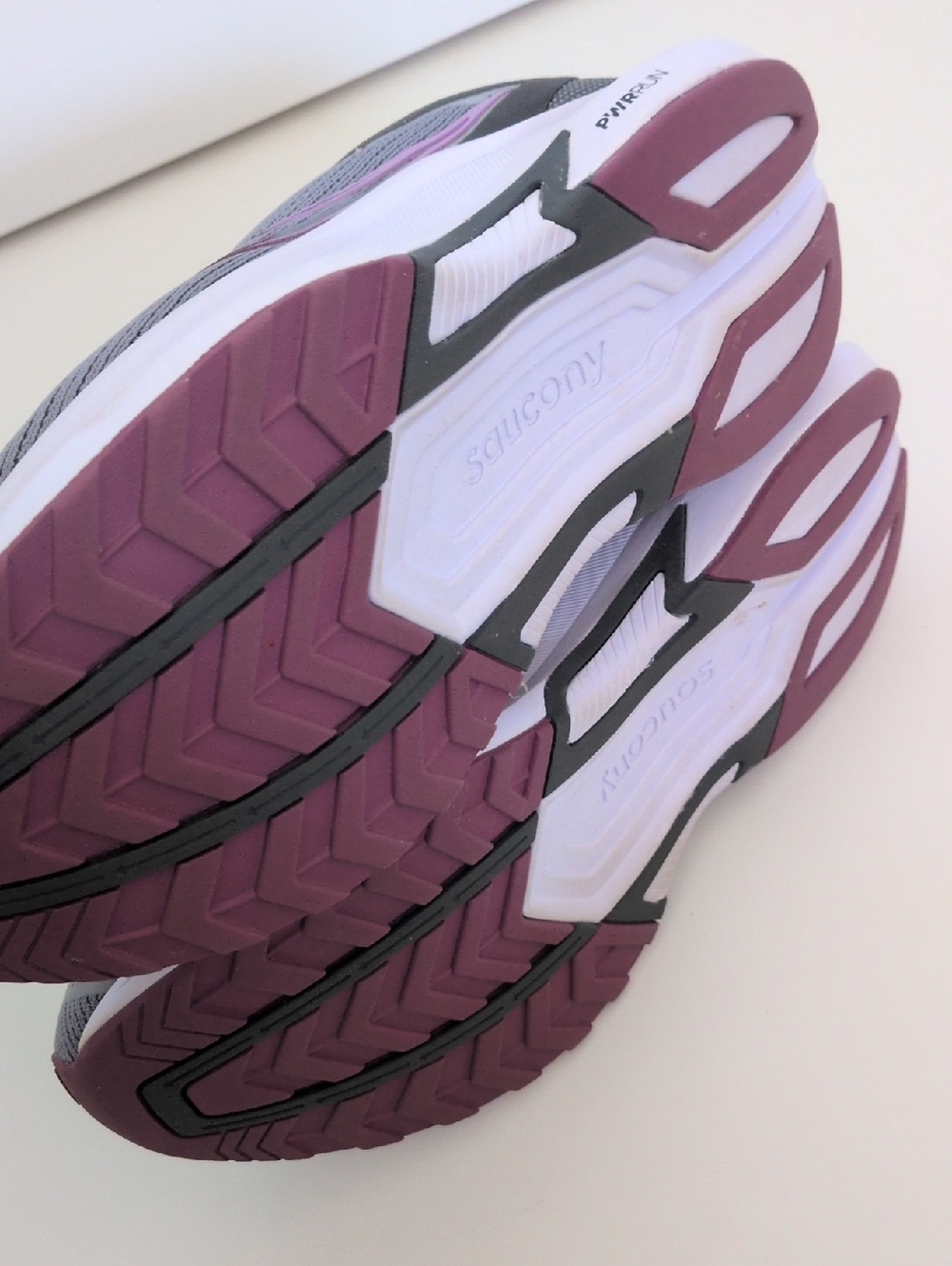 Saucony Women's Axon 2 Running Shoes - 8.5 - Picture 8 of 8
